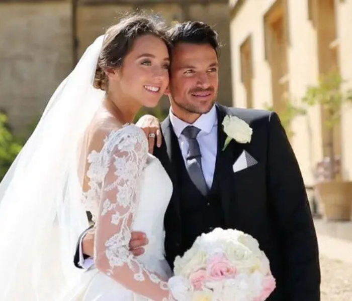 is emily compagno married